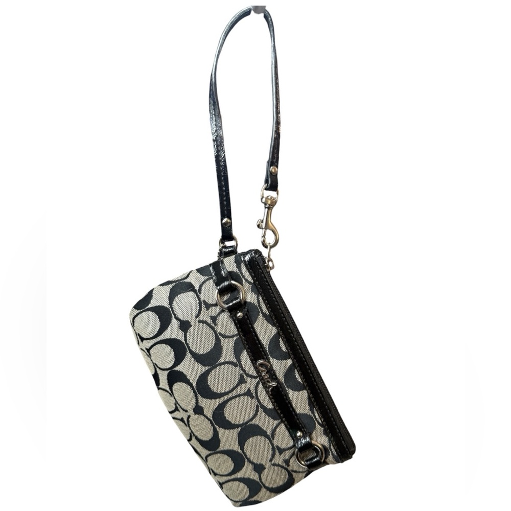 Coach Signature Canvas Zoe Medium Wristlet (Fits large cell phones)